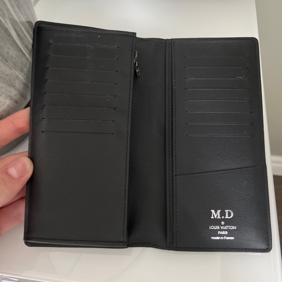 Louis Vuitton Brazza wallet - Picture 2 of 3